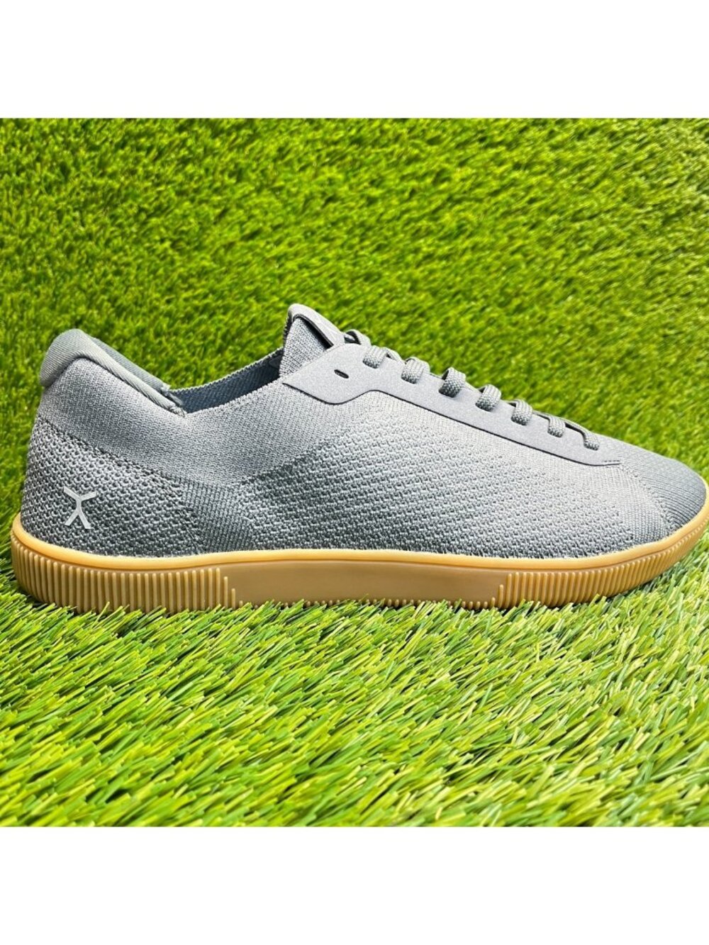 Flux Adapt Trainer Gray Gum Mens Size 11.5 Athletic Walking Knit Shoes Sneakers